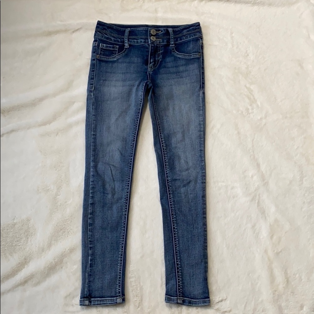 GIRLS SIZE 8 Mudd Mid-Rise Jeans